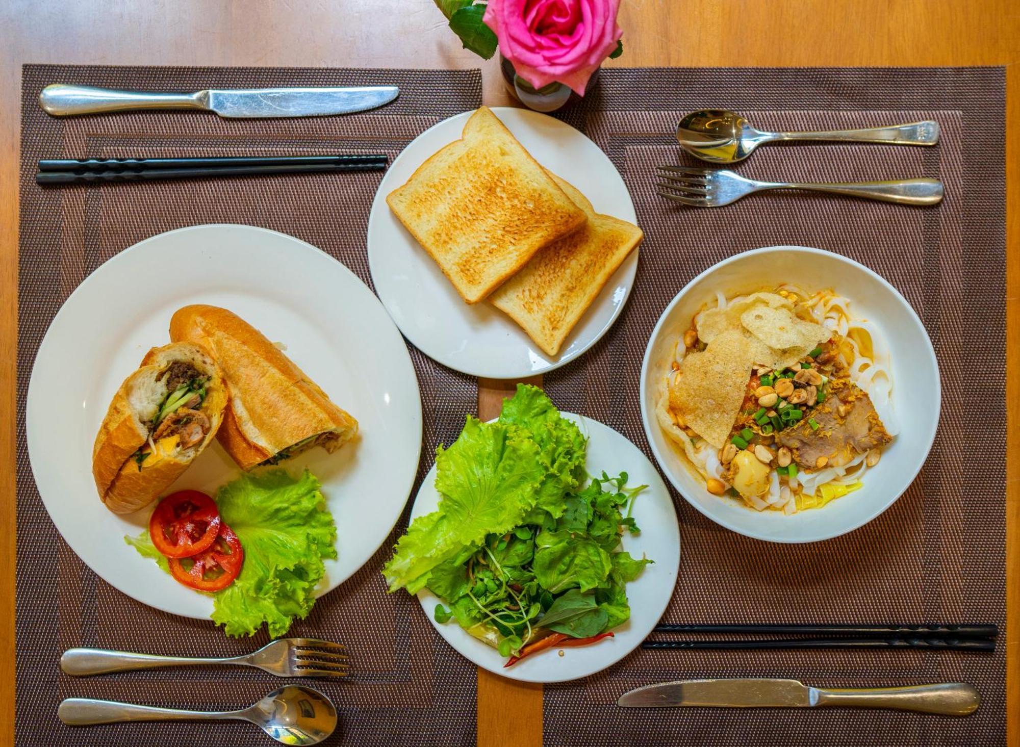 Villa Soleil Hoi An Bagian luar foto